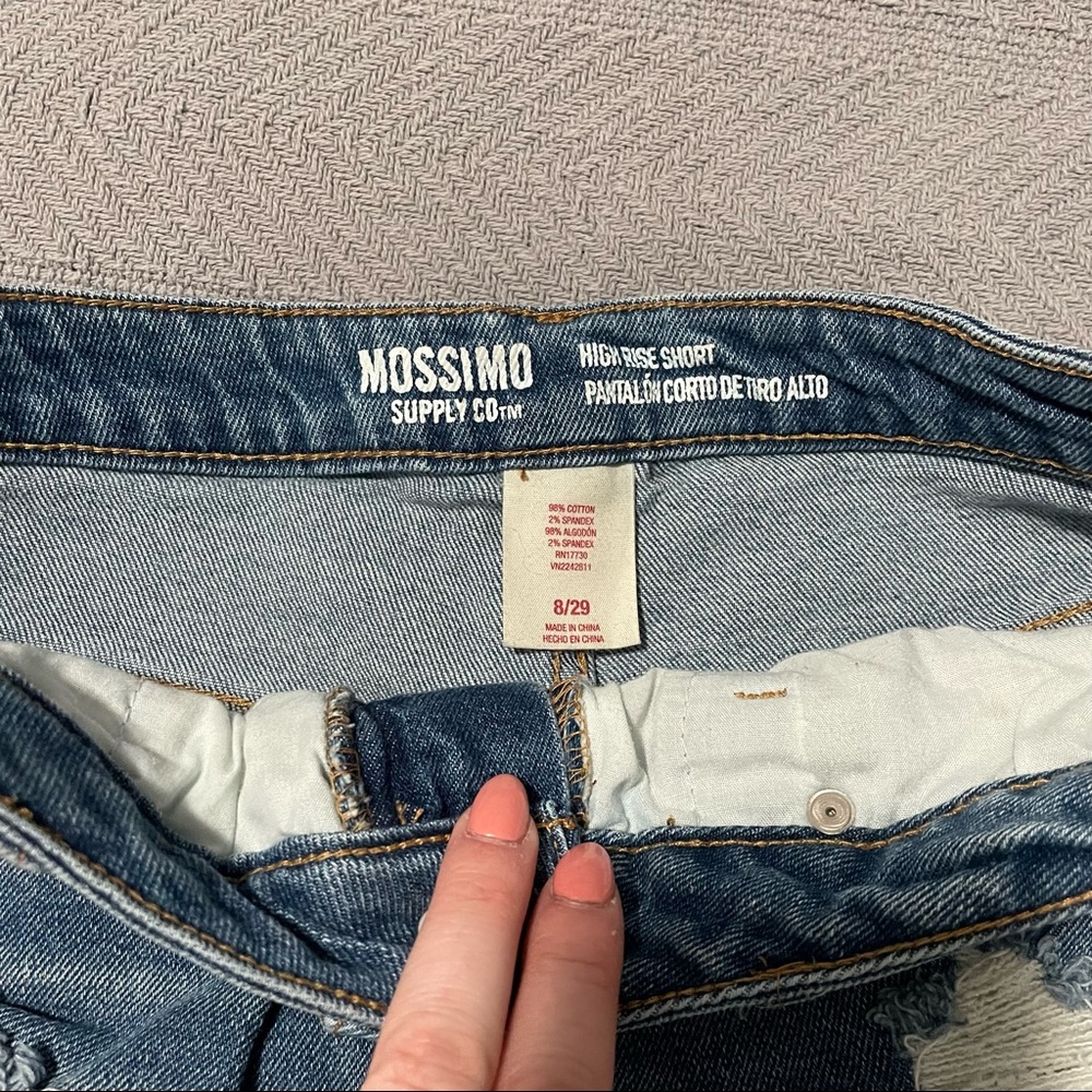 Mosimo High Rise Distressed Denim 8/29 - Picture 3 of 3